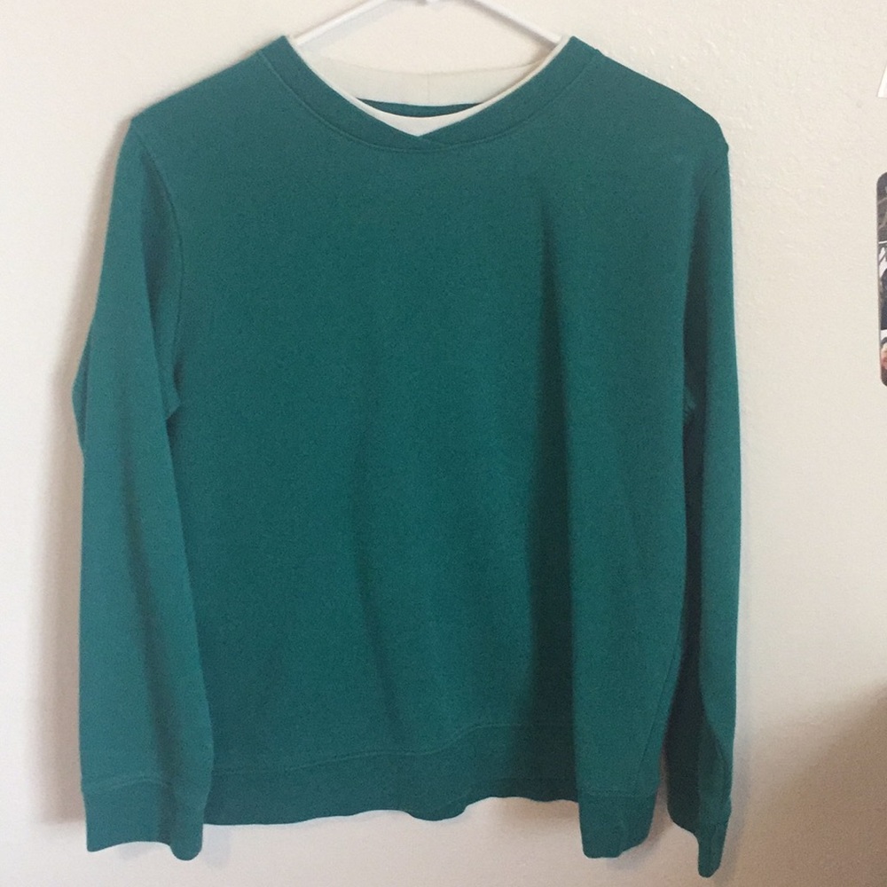 Comfy sweater! Perfect for sweater weather!